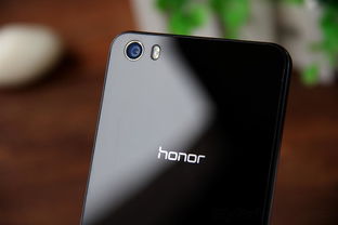 华为荣耀手机怎么掰开